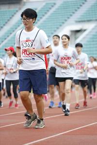 BIB: 5369, 9264
                            <button type="button" onclick="openModal(5998523)" class="btn btn-primary btn-sm float-right btn-popup" data-toggle="modal" data-target=".modal-high-quality">
                        <i class="fas fa-shopping-cart"></i> Add to Cart
                    </button>
                                            <button type="button" onclick="isThisMe(5998523, true)" class="btn btn-success btn-sm float-right btn-popup btn-isme hidden" data-toggle="tooltip" data-placement="bottom" title="นี่คือรูปของคุณใช่ไหม คลิกที่นี่เพื่อเอาเข้าอัลบั้ม">
                        <i class="fas fa-plus"></i> Add to album
                    </button>
                    <button type="button" onclick="isThisMe(5998523, false)" class="btn btn-warning btn-sm float-right btn-popup btn-isnotme hidden">
                        <i class="fas fa-ban"></i> Remove from album
                    </button>