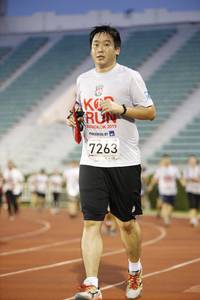 BIB: 2019, 7263
                            <button type="button" onclick="openModal(5971966)" class="btn btn-primary btn-sm float-right btn-popup" data-toggle="modal" data-target=".modal-high-quality">
                        <i class="fas fa-shopping-cart"></i> Add to Cart
                    </button>
                                            <button type="button" onclick="isThisMe(5971966, true)" class="btn btn-success btn-sm float-right btn-popup btn-isme hidden" data-toggle="tooltip" data-placement="bottom" title="นี่คือรูปของคุณใช่ไหม คลิกที่นี่เพื่อเอาเข้าอัลบั้ม">
                        <i class="fas fa-plus"></i> Add to album
                    </button>
                    <button type="button" onclick="isThisMe(5971966, false)" class="btn btn-warning btn-sm float-right btn-popup btn-isnotme hidden">
                        <i class="fas fa-ban"></i> Remove from album
                    </button>