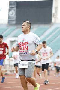 BIB: 2019
                            <button type="button" onclick="openModal(5999523)" class="btn btn-primary btn-sm float-right btn-popup" data-toggle="modal" data-target=".modal-high-quality">
                        <i class="fas fa-shopping-cart"></i> Add to Cart
                    </button>
                                            <button type="button" onclick="isThisMe(5999523, true)" class="btn btn-success btn-sm float-right btn-popup btn-isme hidden" data-toggle="tooltip" data-placement="bottom" title="นี่คือรูปของคุณใช่ไหม คลิกที่นี่เพื่อเอาเข้าอัลบั้ม">
                        <i class="fas fa-plus"></i> Add to album
                    </button>
                    <button type="button" onclick="isThisMe(5999523, false)" class="btn btn-warning btn-sm float-right btn-popup btn-isnotme hidden">
                        <i class="fas fa-ban"></i> Remove from album
                    </button>