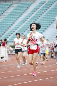 BIB: 2649, 410, 5514
                            <button type="button" onclick="openModal(5998446)" class="btn btn-primary btn-sm float-right btn-popup" data-toggle="modal" data-target=".modal-high-quality">
                        <i class="fas fa-shopping-cart"></i> Add to Cart
                    </button>
                                            <button type="button" onclick="isThisMe(5998446, true)" class="btn btn-success btn-sm float-right btn-popup btn-isme hidden" data-toggle="tooltip" data-placement="bottom" title="นี่คือรูปของคุณใช่ไหม คลิกที่นี่เพื่อเอาเข้าอัลบั้ม">
                        <i class="fas fa-plus"></i> Add to album
                    </button>
                    <button type="button" onclick="isThisMe(5998446, false)" class="btn btn-warning btn-sm float-right btn-popup btn-isnotme hidden">
                        <i class="fas fa-ban"></i> Remove from album
                    </button>