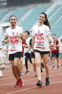 BIB: 2019, 2010, 1854, 1853
                            <button type="button" onclick="openModal(5998915)" class="btn btn-primary btn-sm float-right btn-popup" data-toggle="modal" data-target=".modal-high-quality">
                        <i class="fas fa-shopping-cart"></i> Add to Cart
                    </button>
                                            <button type="button" onclick="isThisMe(5998915, true)" class="btn btn-success btn-sm float-right btn-popup btn-isme hidden" data-toggle="tooltip" data-placement="bottom" title="นี่คือรูปของคุณใช่ไหม คลิกที่นี่เพื่อเอาเข้าอัลบั้ม">
                        <i class="fas fa-plus"></i> Add to album
                    </button>
                    <button type="button" onclick="isThisMe(5998915, false)" class="btn btn-warning btn-sm float-right btn-popup btn-isnotme hidden">
                        <i class="fas fa-ban"></i> Remove from album
                    </button>