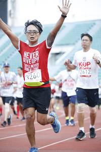 BIB: 2612, 3260
                            <button type="button" onclick="openModal(5996535)" class="btn btn-primary btn-sm float-right btn-popup" data-toggle="modal" data-target=".modal-high-quality">
                        <i class="fas fa-shopping-cart"></i> Add to Cart
                    </button>
                                            <button type="button" onclick="isThisMe(5996535, true)" class="btn btn-success btn-sm float-right btn-popup btn-isme hidden" data-toggle="tooltip" data-placement="bottom" title="นี่คือรูปของคุณใช่ไหม คลิกที่นี่เพื่อเอาเข้าอัลบั้ม">
                        <i class="fas fa-plus"></i> Add to album
                    </button>
                    <button type="button" onclick="isThisMe(5996535, false)" class="btn btn-warning btn-sm float-right btn-popup btn-isnotme hidden">
                        <i class="fas fa-ban"></i> Remove from album
                    </button>