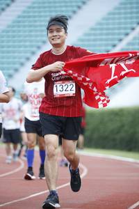 BIB: 1322
                            <button type="button" onclick="openModal(5997724)" class="btn btn-primary btn-sm float-right btn-popup" data-toggle="modal" data-target=".modal-high-quality">
                        <i class="fas fa-shopping-cart"></i> Add to Cart
                    </button>
                                            <button type="button" onclick="isThisMe(5997724, true)" class="btn btn-success btn-sm float-right btn-popup btn-isme hidden" data-toggle="tooltip" data-placement="bottom" title="นี่คือรูปของคุณใช่ไหม คลิกที่นี่เพื่อเอาเข้าอัลบั้ม">
                        <i class="fas fa-plus"></i> Add to album
                    </button>
                    <button type="button" onclick="isThisMe(5997724, false)" class="btn btn-warning btn-sm float-right btn-popup btn-isnotme hidden">
                        <i class="fas fa-ban"></i> Remove from album
                    </button>