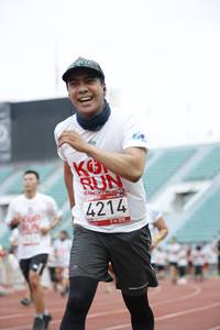 BIB: 4214, 019
                            <button type="button" onclick="openModal(5996739)" class="btn btn-primary btn-sm float-right btn-popup" data-toggle="modal" data-target=".modal-high-quality">
                        <i class="fas fa-shopping-cart"></i> Add to Cart
                    </button>
                                            <button type="button" onclick="isThisMe(5996739, true)" class="btn btn-success btn-sm float-right btn-popup btn-isme hidden" data-toggle="tooltip" data-placement="bottom" title="นี่คือรูปของคุณใช่ไหม คลิกที่นี่เพื่อเอาเข้าอัลบั้ม">
                        <i class="fas fa-plus"></i> Add to album
                    </button>
                    <button type="button" onclick="isThisMe(5996739, false)" class="btn btn-warning btn-sm float-right btn-popup btn-isnotme hidden">
                        <i class="fas fa-ban"></i> Remove from album
                    </button>