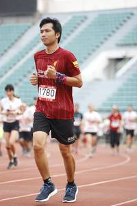 BIB: 1780
                            <button type="button" onclick="openModal(6000145)" class="btn btn-primary btn-sm float-right btn-popup" data-toggle="modal" data-target=".modal-high-quality">
                        <i class="fas fa-shopping-cart"></i> Add to Cart
                    </button>
                                            <button type="button" onclick="isThisMe(6000145, true)" class="btn btn-success btn-sm float-right btn-popup btn-isme hidden" data-toggle="tooltip" data-placement="bottom" title="นี่คือรูปของคุณใช่ไหม คลิกที่นี่เพื่อเอาเข้าอัลบั้ม">
                        <i class="fas fa-plus"></i> Add to album
                    </button>
                    <button type="button" onclick="isThisMe(6000145, false)" class="btn btn-warning btn-sm float-right btn-popup btn-isnotme hidden">
                        <i class="fas fa-ban"></i> Remove from album
                    </button>