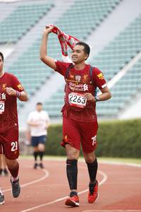 BIB: 2263
                            <button type="button" onclick="openModal(6000798)" class="btn btn-primary btn-sm float-right btn-popup" data-toggle="modal" data-target=".modal-high-quality">
                        <i class="fas fa-shopping-cart"></i> Add to Cart
                    </button>
                                            <button type="button" onclick="isThisMe(6000798, true)" class="btn btn-success btn-sm float-right btn-popup btn-isme hidden" data-toggle="tooltip" data-placement="bottom" title="นี่คือรูปของคุณใช่ไหม คลิกที่นี่เพื่อเอาเข้าอัลบั้ม">
                        <i class="fas fa-plus"></i> Add to album
                    </button>
                    <button type="button" onclick="isThisMe(6000798, false)" class="btn btn-warning btn-sm float-right btn-popup btn-isnotme hidden">
                        <i class="fas fa-ban"></i> Remove from album
                    </button>