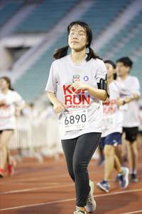 BIB: 201, 6890
                            <button type="button" onclick="openModal(5976446)" class="btn btn-primary btn-sm float-right btn-popup" data-toggle="modal" data-target=".modal-high-quality">
                        <i class="fas fa-shopping-cart"></i> Add to Cart
                    </button>
                                            <button type="button" onclick="isThisMe(5976446, true)" class="btn btn-success btn-sm float-right btn-popup btn-isme hidden" data-toggle="tooltip" data-placement="bottom" title="นี่คือรูปของคุณใช่ไหม คลิกที่นี่เพื่อเอาเข้าอัลบั้ม">
                        <i class="fas fa-plus"></i> Add to album
                    </button>
                    <button type="button" onclick="isThisMe(5976446, false)" class="btn btn-warning btn-sm float-right btn-popup btn-isnotme hidden">
                        <i class="fas fa-ban"></i> Remove from album
                    </button>