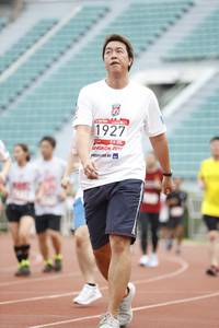 BIB: 1927, 201
                            <button type="button" onclick="openModal(6000440)" class="btn btn-primary btn-sm float-right btn-popup" data-toggle="modal" data-target=".modal-high-quality">
                        <i class="fas fa-shopping-cart"></i> Add to Cart
                    </button>
                                            <button type="button" onclick="isThisMe(6000440, true)" class="btn btn-success btn-sm float-right btn-popup btn-isme hidden" data-toggle="tooltip" data-placement="bottom" title="นี่คือรูปของคุณใช่ไหม คลิกที่นี่เพื่อเอาเข้าอัลบั้ม">
                        <i class="fas fa-plus"></i> Add to album
                    </button>
                    <button type="button" onclick="isThisMe(6000440, false)" class="btn btn-warning btn-sm float-right btn-popup btn-isnotme hidden">
                        <i class="fas fa-ban"></i> Remove from album
                    </button>