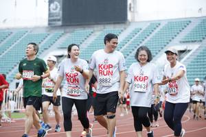 BIB: 8882, 3390, 9063, 5592, 5890
                            <button type="button" onclick="openModal(5996860)" class="btn btn-primary btn-sm float-right btn-popup" data-toggle="modal" data-target=".modal-high-quality">
                        <i class="fas fa-shopping-cart"></i> Add to Cart
                    </button>
                                            <button type="button" onclick="isThisMe(5996860, true)" class="btn btn-success btn-sm float-right btn-popup btn-isme hidden" data-toggle="tooltip" data-placement="bottom" title="นี่คือรูปของคุณใช่ไหม คลิกที่นี่เพื่อเอาเข้าอัลบั้ม">
                        <i class="fas fa-plus"></i> Add to album
                    </button>
                    <button type="button" onclick="isThisMe(5996860, false)" class="btn btn-warning btn-sm float-right btn-popup btn-isnotme hidden">
                        <i class="fas fa-ban"></i> Remove from album
                    </button>