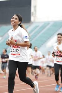 BIB: 4402, 3772
                            <button type="button" onclick="openModal(6000131)" class="btn btn-primary btn-sm float-right btn-popup" data-toggle="modal" data-target=".modal-high-quality">
                        <i class="fas fa-shopping-cart"></i> Add to Cart
                    </button>
                                            <button type="button" onclick="isThisMe(6000131, true)" class="btn btn-success btn-sm float-right btn-popup btn-isme hidden" data-toggle="tooltip" data-placement="bottom" title="นี่คือรูปของคุณใช่ไหม คลิกที่นี่เพื่อเอาเข้าอัลบั้ม">
                        <i class="fas fa-plus"></i> Add to album
                    </button>
                    <button type="button" onclick="isThisMe(6000131, false)" class="btn btn-warning btn-sm float-right btn-popup btn-isnotme hidden">
                        <i class="fas fa-ban"></i> Remove from album
                    </button>