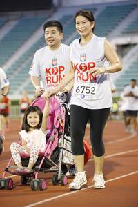 BIB: 6752
                            <button type="button" onclick="openModal(5974276)" class="btn btn-primary btn-sm float-right btn-popup" data-toggle="modal" data-target=".modal-high-quality">
                        <i class="fas fa-shopping-cart"></i> Add to Cart
                    </button>
                                            <button type="button" onclick="isThisMe(5974276, true)" class="btn btn-success btn-sm float-right btn-popup btn-isme hidden" data-toggle="tooltip" data-placement="bottom" title="นี่คือรูปของคุณใช่ไหม คลิกที่นี่เพื่อเอาเข้าอัลบั้ม">
                        <i class="fas fa-plus"></i> Add to album
                    </button>
                    <button type="button" onclick="isThisMe(5974276, false)" class="btn btn-warning btn-sm float-right btn-popup btn-isnotme hidden">
                        <i class="fas fa-ban"></i> Remove from album
                    </button>