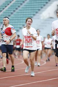 BIB: 1579, 2305
                            <button type="button" onclick="openModal(5998307)" class="btn btn-primary btn-sm float-right btn-popup" data-toggle="modal" data-target=".modal-high-quality">
                        <i class="fas fa-shopping-cart"></i> Add to Cart
                    </button>
                                            <button type="button" onclick="isThisMe(5998307, true)" class="btn btn-success btn-sm float-right btn-popup btn-isme hidden" data-toggle="tooltip" data-placement="bottom" title="นี่คือรูปของคุณใช่ไหม คลิกที่นี่เพื่อเอาเข้าอัลบั้ม">
                        <i class="fas fa-plus"></i> Add to album
                    </button>
                    <button type="button" onclick="isThisMe(5998307, false)" class="btn btn-warning btn-sm float-right btn-popup btn-isnotme hidden">
                        <i class="fas fa-ban"></i> Remove from album
                    </button>