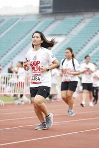 BIB: 3384
                            <button type="button" onclick="openModal(6000562)" class="btn btn-primary btn-sm float-right btn-popup" data-toggle="modal" data-target=".modal-high-quality">
                        <i class="fas fa-shopping-cart"></i> Add to Cart
                    </button>
                                            <button type="button" onclick="isThisMe(6000562, true)" class="btn btn-success btn-sm float-right btn-popup btn-isme hidden" data-toggle="tooltip" data-placement="bottom" title="นี่คือรูปของคุณใช่ไหม คลิกที่นี่เพื่อเอาเข้าอัลบั้ม">
                        <i class="fas fa-plus"></i> Add to album
                    </button>
                    <button type="button" onclick="isThisMe(6000562, false)" class="btn btn-warning btn-sm float-right btn-popup btn-isnotme hidden">
                        <i class="fas fa-ban"></i> Remove from album
                    </button>