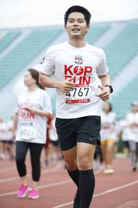 BIB: 767, 023
                            <button type="button" onclick="openModal(5997301)" class="btn btn-primary btn-sm float-right btn-popup" data-toggle="modal" data-target=".modal-high-quality">
                        <i class="fas fa-shopping-cart"></i> Add to Cart
                    </button>
                                            <button type="button" onclick="isThisMe(5997301, true)" class="btn btn-success btn-sm float-right btn-popup btn-isme hidden" data-toggle="tooltip" data-placement="bottom" title="นี่คือรูปของคุณใช่ไหม คลิกที่นี่เพื่อเอาเข้าอัลบั้ม">
                        <i class="fas fa-plus"></i> Add to album
                    </button>
                    <button type="button" onclick="isThisMe(5997301, false)" class="btn btn-warning btn-sm float-right btn-popup btn-isnotme hidden">
                        <i class="fas fa-ban"></i> Remove from album
                    </button>