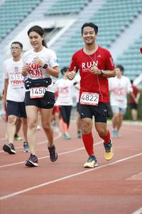 BIB: 415, 1450, 4822
                            <button type="button" onclick="openModal(5999203)" class="btn btn-primary btn-sm float-right btn-popup" data-toggle="modal" data-target=".modal-high-quality">
                        <i class="fas fa-shopping-cart"></i> Add to Cart
                    </button>
                                            <button type="button" onclick="isThisMe(5999203, true)" class="btn btn-success btn-sm float-right btn-popup btn-isme hidden" data-toggle="tooltip" data-placement="bottom" title="นี่คือรูปของคุณใช่ไหม คลิกที่นี่เพื่อเอาเข้าอัลบั้ม">
                        <i class="fas fa-plus"></i> Add to album
                    </button>
                    <button type="button" onclick="isThisMe(5999203, false)" class="btn btn-warning btn-sm float-right btn-popup btn-isnotme hidden">
                        <i class="fas fa-ban"></i> Remove from album
                    </button>