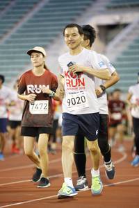 BIB: 2019, 9020, 7472
                            <button type="button" onclick="openModal(5974809)" class="btn btn-primary btn-sm float-right btn-popup" data-toggle="modal" data-target=".modal-high-quality">
                        <i class="fas fa-shopping-cart"></i> Add to Cart
                    </button>
                                            <button type="button" onclick="isThisMe(5974809, true)" class="btn btn-success btn-sm float-right btn-popup btn-isme hidden" data-toggle="tooltip" data-placement="bottom" title="นี่คือรูปของคุณใช่ไหม คลิกที่นี่เพื่อเอาเข้าอัลบั้ม">
                        <i class="fas fa-plus"></i> Add to album
                    </button>
                    <button type="button" onclick="isThisMe(5974809, false)" class="btn btn-warning btn-sm float-right btn-popup btn-isnotme hidden">
                        <i class="fas fa-ban"></i> Remove from album
                    </button>