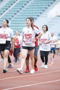 BIB: 8511, 8509, 9639, 
                            <button type="button" onclick="openModal(5998250)" class="btn btn-primary btn-sm float-right btn-popup" data-toggle="modal" data-target=".modal-high-quality">
                        <i class="fas fa-shopping-cart"></i> Add to Cart
                    </button>
                                            <button type="button" onclick="isThisMe(5998250, true)" class="btn btn-success btn-sm float-right btn-popup btn-isme hidden" data-toggle="tooltip" data-placement="bottom" title="นี่คือรูปของคุณใช่ไหม คลิกที่นี่เพื่อเอาเข้าอัลบั้ม">
                        <i class="fas fa-plus"></i> Add to album
                    </button>
                    <button type="button" onclick="isThisMe(5998250, false)" class="btn btn-warning btn-sm float-right btn-popup btn-isnotme hidden">
                        <i class="fas fa-ban"></i> Remove from album
                    </button>