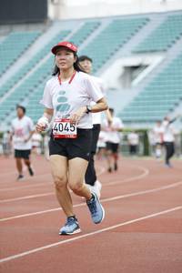 BIB: 4045
                            <button type="button" onclick="openModal(5998695)" class="btn btn-primary btn-sm float-right btn-popup" data-toggle="modal" data-target=".modal-high-quality">
                        <i class="fas fa-shopping-cart"></i> Add to Cart
                    </button>
                                            <button type="button" onclick="isThisMe(5998695, true)" class="btn btn-success btn-sm float-right btn-popup btn-isme hidden" data-toggle="tooltip" data-placement="bottom" title="นี่คือรูปของคุณใช่ไหม คลิกที่นี่เพื่อเอาเข้าอัลบั้ม">
                        <i class="fas fa-plus"></i> Add to album
                    </button>
                    <button type="button" onclick="isThisMe(5998695, false)" class="btn btn-warning btn-sm float-right btn-popup btn-isnotme hidden">
                        <i class="fas fa-ban"></i> Remove from album
                    </button>