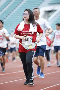 BIB: 409
                            <button type="button" onclick="openModal(5997199)" class="btn btn-primary btn-sm float-right btn-popup" data-toggle="modal" data-target=".modal-high-quality">
                        <i class="fas fa-shopping-cart"></i> Add to Cart
                    </button>
                                            <button type="button" onclick="isThisMe(5997199, true)" class="btn btn-success btn-sm float-right btn-popup btn-isme hidden" data-toggle="tooltip" data-placement="bottom" title="นี่คือรูปของคุณใช่ไหม คลิกที่นี่เพื่อเอาเข้าอัลบั้ม">
                        <i class="fas fa-plus"></i> Add to album
                    </button>
                    <button type="button" onclick="isThisMe(5997199, false)" class="btn btn-warning btn-sm float-right btn-popup btn-isnotme hidden">
                        <i class="fas fa-ban"></i> Remove from album
                    </button>