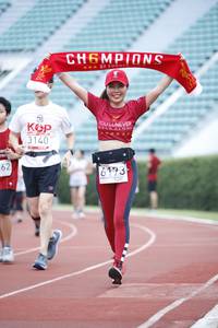 BIB: 3140, 6173
                            <button type="button" onclick="openModal(5996504)" class="btn btn-primary btn-sm float-right btn-popup" data-toggle="modal" data-target=".modal-high-quality">
                        <i class="fas fa-shopping-cart"></i> Add to Cart
                    </button>
                                            <button type="button" onclick="isThisMe(5996504, true)" class="btn btn-success btn-sm float-right btn-popup btn-isme hidden" data-toggle="tooltip" data-placement="bottom" title="นี่คือรูปของคุณใช่ไหม คลิกที่นี่เพื่อเอาเข้าอัลบั้ม">
                        <i class="fas fa-plus"></i> Add to album
                    </button>
                    <button type="button" onclick="isThisMe(5996504, false)" class="btn btn-warning btn-sm float-right btn-popup btn-isnotme hidden">
                        <i class="fas fa-ban"></i> Remove from album
                    </button>