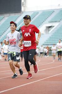 BIB: 8555
                            <button type="button" onclick="openModal(5998598)" class="btn btn-primary btn-sm float-right btn-popup" data-toggle="modal" data-target=".modal-high-quality">
                        <i class="fas fa-shopping-cart"></i> Add to Cart
                    </button>
                                            <button type="button" onclick="isThisMe(5998598, true)" class="btn btn-success btn-sm float-right btn-popup btn-isme hidden" data-toggle="tooltip" data-placement="bottom" title="นี่คือรูปของคุณใช่ไหม คลิกที่นี่เพื่อเอาเข้าอัลบั้ม">
                        <i class="fas fa-plus"></i> Add to album
                    </button>
                    <button type="button" onclick="isThisMe(5998598, false)" class="btn btn-warning btn-sm float-right btn-popup btn-isnotme hidden">
                        <i class="fas fa-ban"></i> Remove from album
                    </button>