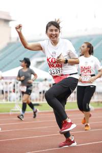 BIB: 3339
                            <button type="button" onclick="openModal(6000533)" class="btn btn-primary btn-sm float-right btn-popup" data-toggle="modal" data-target=".modal-high-quality">
                        <i class="fas fa-shopping-cart"></i> Add to Cart
                    </button>
                                            <button type="button" onclick="isThisMe(6000533, true)" class="btn btn-success btn-sm float-right btn-popup btn-isme hidden" data-toggle="tooltip" data-placement="bottom" title="นี่คือรูปของคุณใช่ไหม คลิกที่นี่เพื่อเอาเข้าอัลบั้ม">
                        <i class="fas fa-plus"></i> Add to album
                    </button>
                    <button type="button" onclick="isThisMe(6000533, false)" class="btn btn-warning btn-sm float-right btn-popup btn-isnotme hidden">
                        <i class="fas fa-ban"></i> Remove from album
                    </button>