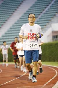 BIB: 6197
                            <button type="button" onclick="openModal(5978389)" class="btn btn-primary btn-sm float-right btn-popup" data-toggle="modal" data-target=".modal-high-quality">
                        <i class="fas fa-shopping-cart"></i> Add to Cart
                    </button>
                                            <button type="button" onclick="isThisMe(5978389, true)" class="btn btn-success btn-sm float-right btn-popup btn-isme hidden" data-toggle="tooltip" data-placement="bottom" title="นี่คือรูปของคุณใช่ไหม คลิกที่นี่เพื่อเอาเข้าอัลบั้ม">
                        <i class="fas fa-plus"></i> Add to album
                    </button>
                    <button type="button" onclick="isThisMe(5978389, false)" class="btn btn-warning btn-sm float-right btn-popup btn-isnotme hidden">
                        <i class="fas fa-ban"></i> Remove from album
                    </button>