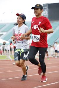 BIB: 8555
                            <button type="button" onclick="openModal(5998605)" class="btn btn-primary btn-sm float-right btn-popup" data-toggle="modal" data-target=".modal-high-quality">
                        <i class="fas fa-shopping-cart"></i> Add to Cart
                    </button>
                                            <button type="button" onclick="isThisMe(5998605, true)" class="btn btn-success btn-sm float-right btn-popup btn-isme hidden" data-toggle="tooltip" data-placement="bottom" title="นี่คือรูปของคุณใช่ไหม คลิกที่นี่เพื่อเอาเข้าอัลบั้ม">
                        <i class="fas fa-plus"></i> Add to album
                    </button>
                    <button type="button" onclick="isThisMe(5998605, false)" class="btn btn-warning btn-sm float-right btn-popup btn-isnotme hidden">
                        <i class="fas fa-ban"></i> Remove from album
                    </button>