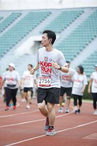 BIB: 2756
                            <button type="button" onclick="openModal(5996835)" class="btn btn-primary btn-sm float-right btn-popup" data-toggle="modal" data-target=".modal-high-quality">
                        <i class="fas fa-shopping-cart"></i> Add to Cart
                    </button>
                                            <button type="button" onclick="isThisMe(5996835, true)" class="btn btn-success btn-sm float-right btn-popup btn-isme hidden" data-toggle="tooltip" data-placement="bottom" title="นี่คือรูปของคุณใช่ไหม คลิกที่นี่เพื่อเอาเข้าอัลบั้ม">
                        <i class="fas fa-plus"></i> Add to album
                    </button>
                    <button type="button" onclick="isThisMe(5996835, false)" class="btn btn-warning btn-sm float-right btn-popup btn-isnotme hidden">
                        <i class="fas fa-ban"></i> Remove from album
                    </button>