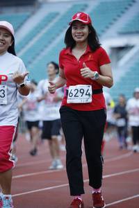 BIB: 6294
                            <button type="button" onclick="openModal(5992573)" class="btn btn-primary btn-sm float-right btn-popup" data-toggle="modal" data-target=".modal-high-quality">
                        <i class="fas fa-shopping-cart"></i> Add to Cart
                    </button>
                                            <button type="button" onclick="isThisMe(5992573, true)" class="btn btn-success btn-sm float-right btn-popup btn-isme hidden" data-toggle="tooltip" data-placement="bottom" title="นี่คือรูปของคุณใช่ไหม คลิกที่นี่เพื่อเอาเข้าอัลบั้ม">
                        <i class="fas fa-plus"></i> Add to album
                    </button>
                    <button type="button" onclick="isThisMe(5992573, false)" class="btn btn-warning btn-sm float-right btn-popup btn-isnotme hidden">
                        <i class="fas fa-ban"></i> Remove from album
                    </button>