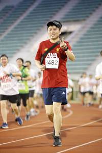 BIB: 3482, 7825
                            <button type="button" onclick="openModal(5968159)" class="btn btn-primary btn-sm float-right btn-popup" data-toggle="modal" data-target=".modal-high-quality">
                        <i class="fas fa-shopping-cart"></i> Add to Cart
                    </button>
                                            <button type="button" onclick="isThisMe(5968159, true)" class="btn btn-success btn-sm float-right btn-popup btn-isme hidden" data-toggle="tooltip" data-placement="bottom" title="นี่คือรูปของคุณใช่ไหม คลิกที่นี่เพื่อเอาเข้าอัลบั้ม">
                        <i class="fas fa-plus"></i> Add to album
                    </button>
                    <button type="button" onclick="isThisMe(5968159, false)" class="btn btn-warning btn-sm float-right btn-popup btn-isnotme hidden">
                        <i class="fas fa-ban"></i> Remove from album
                    </button>