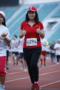 BIB: 6294
                            <button type="button" onclick="openModal(5992605)" class="btn btn-primary btn-sm float-right btn-popup" data-toggle="modal" data-target=".modal-high-quality">
                        <i class="fas fa-shopping-cart"></i> Add to Cart
                    </button>
                                            <button type="button" onclick="isThisMe(5992605, true)" class="btn btn-success btn-sm float-right btn-popup btn-isme hidden" data-toggle="tooltip" data-placement="bottom" title="นี่คือรูปของคุณใช่ไหม คลิกที่นี่เพื่อเอาเข้าอัลบั้ม">
                        <i class="fas fa-plus"></i> Add to album
                    </button>
                    <button type="button" onclick="isThisMe(5992605, false)" class="btn btn-warning btn-sm float-right btn-popup btn-isnotme hidden">
                        <i class="fas fa-ban"></i> Remove from album
                    </button>