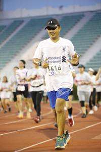 BIB: 6416
                            <button type="button" onclick="openModal(5974977)" class="btn btn-primary btn-sm float-right btn-popup" data-toggle="modal" data-target=".modal-high-quality">
                        <i class="fas fa-shopping-cart"></i> Add to Cart
                    </button>
                                            <button type="button" onclick="isThisMe(5974977, true)" class="btn btn-success btn-sm float-right btn-popup btn-isme hidden" data-toggle="tooltip" data-placement="bottom" title="นี่คือรูปของคุณใช่ไหม คลิกที่นี่เพื่อเอาเข้าอัลบั้ม">
                        <i class="fas fa-plus"></i> Add to album
                    </button>
                    <button type="button" onclick="isThisMe(5974977, false)" class="btn btn-warning btn-sm float-right btn-popup btn-isnotme hidden">
                        <i class="fas fa-ban"></i> Remove from album
                    </button>