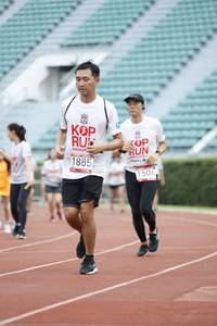 BIB: 1885, 1506
                            <button type="button" onclick="openModal(5998401)" class="btn btn-primary btn-sm float-right btn-popup" data-toggle="modal" data-target=".modal-high-quality">
                        <i class="fas fa-shopping-cart"></i> Add to Cart
                    </button>
                                            <button type="button" onclick="isThisMe(5998401, true)" class="btn btn-success btn-sm float-right btn-popup btn-isme hidden" data-toggle="tooltip" data-placement="bottom" title="นี่คือรูปของคุณใช่ไหม คลิกที่นี่เพื่อเอาเข้าอัลบั้ม">
                        <i class="fas fa-plus"></i> Add to album
                    </button>
                    <button type="button" onclick="isThisMe(5998401, false)" class="btn btn-warning btn-sm float-right btn-popup btn-isnotme hidden">
                        <i class="fas fa-ban"></i> Remove from album
                    </button>