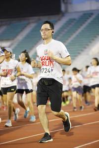 BIB: 724
                            <button type="button" onclick="openModal(5972994)" class="btn btn-primary btn-sm float-right btn-popup" data-toggle="modal" data-target=".modal-high-quality">
                        <i class="fas fa-shopping-cart"></i> Add to Cart
                    </button>
                                            <button type="button" onclick="isThisMe(5972994, true)" class="btn btn-success btn-sm float-right btn-popup btn-isme hidden" data-toggle="tooltip" data-placement="bottom" title="นี่คือรูปของคุณใช่ไหม คลิกที่นี่เพื่อเอาเข้าอัลบั้ม">
                        <i class="fas fa-plus"></i> Add to album
                    </button>
                    <button type="button" onclick="isThisMe(5972994, false)" class="btn btn-warning btn-sm float-right btn-popup btn-isnotme hidden">
                        <i class="fas fa-ban"></i> Remove from album
                    </button>