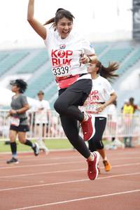 BIB: 3339, 2793
                            <button type="button" onclick="openModal(6000529)" class="btn btn-primary btn-sm float-right btn-popup" data-toggle="modal" data-target=".modal-high-quality">
                        <i class="fas fa-shopping-cart"></i> Add to Cart
                    </button>
                                            <button type="button" onclick="isThisMe(6000529, true)" class="btn btn-success btn-sm float-right btn-popup btn-isme hidden" data-toggle="tooltip" data-placement="bottom" title="นี่คือรูปของคุณใช่ไหม คลิกที่นี่เพื่อเอาเข้าอัลบั้ม">
                        <i class="fas fa-plus"></i> Add to album
                    </button>
                    <button type="button" onclick="isThisMe(6000529, false)" class="btn btn-warning btn-sm float-right btn-popup btn-isnotme hidden">
                        <i class="fas fa-ban"></i> Remove from album
                    </button>