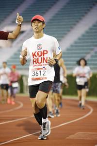 BIB: 20191, 3612
                            <button type="button" onclick="openModal(5969334)" class="btn btn-primary btn-sm float-right btn-popup" data-toggle="modal" data-target=".modal-high-quality">
                        <i class="fas fa-shopping-cart"></i> Add to Cart
                    </button>
                                            <button type="button" onclick="isThisMe(5969334, true)" class="btn btn-success btn-sm float-right btn-popup btn-isme hidden" data-toggle="tooltip" data-placement="bottom" title="นี่คือรูปของคุณใช่ไหม คลิกที่นี่เพื่อเอาเข้าอัลบั้ม">
                        <i class="fas fa-plus"></i> Add to album
                    </button>
                    <button type="button" onclick="isThisMe(5969334, false)" class="btn btn-warning btn-sm float-right btn-popup btn-isnotme hidden">
                        <i class="fas fa-ban"></i> Remove from album
                    </button>