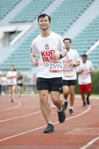 BIB: 2598
                            <button type="button" onclick="openModal(5998850)" class="btn btn-primary btn-sm float-right btn-popup" data-toggle="modal" data-target=".modal-high-quality">
                        <i class="fas fa-shopping-cart"></i> Add to Cart
                    </button>
                                            <button type="button" onclick="isThisMe(5998850, true)" class="btn btn-success btn-sm float-right btn-popup btn-isme hidden" data-toggle="tooltip" data-placement="bottom" title="นี่คือรูปของคุณใช่ไหม คลิกที่นี่เพื่อเอาเข้าอัลบั้ม">
                        <i class="fas fa-plus"></i> Add to album
                    </button>
                    <button type="button" onclick="isThisMe(5998850, false)" class="btn btn-warning btn-sm float-right btn-popup btn-isnotme hidden">
                        <i class="fas fa-ban"></i> Remove from album
                    </button>