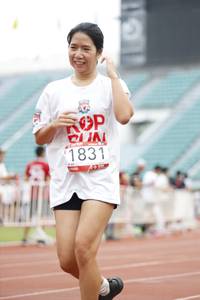 BIB: 1831
                            <button type="button" onclick="openModal(6000606)" class="btn btn-primary btn-sm float-right btn-popup" data-toggle="modal" data-target=".modal-high-quality">
                        <i class="fas fa-shopping-cart"></i> Add to Cart
                    </button>
                                            <button type="button" onclick="isThisMe(6000606, true)" class="btn btn-success btn-sm float-right btn-popup btn-isme hidden" data-toggle="tooltip" data-placement="bottom" title="นี่คือรูปของคุณใช่ไหม คลิกที่นี่เพื่อเอาเข้าอัลบั้ม">
                        <i class="fas fa-plus"></i> Add to album
                    </button>
                    <button type="button" onclick="isThisMe(6000606, false)" class="btn btn-warning btn-sm float-right btn-popup btn-isnotme hidden">
                        <i class="fas fa-ban"></i> Remove from album
                    </button>