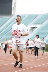 BIB: 2019, 190
                            <button type="button" onclick="openModal(5999649)" class="btn btn-primary btn-sm float-right btn-popup" data-toggle="modal" data-target=".modal-high-quality">
                        <i class="fas fa-shopping-cart"></i> Add to Cart
                    </button>
                                            <button type="button" onclick="isThisMe(5999649, true)" class="btn btn-success btn-sm float-right btn-popup btn-isme hidden" data-toggle="tooltip" data-placement="bottom" title="นี่คือรูปของคุณใช่ไหม คลิกที่นี่เพื่อเอาเข้าอัลบั้ม">
                        <i class="fas fa-plus"></i> Add to album
                    </button>
                    <button type="button" onclick="isThisMe(5999649, false)" class="btn btn-warning btn-sm float-right btn-popup btn-isnotme hidden">
                        <i class="fas fa-ban"></i> Remove from album
                    </button>