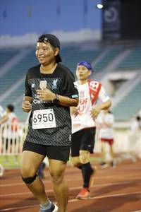 BIB: 6950
                            <button type="button" onclick="openModal(5971129)" class="btn btn-primary btn-sm float-right btn-popup" data-toggle="modal" data-target=".modal-high-quality">
                        <i class="fas fa-shopping-cart"></i> Add to Cart
                    </button>
                                            <button type="button" onclick="isThisMe(5971129, true)" class="btn btn-success btn-sm float-right btn-popup btn-isme hidden" data-toggle="tooltip" data-placement="bottom" title="นี่คือรูปของคุณใช่ไหม คลิกที่นี่เพื่อเอาเข้าอัลบั้ม">
                        <i class="fas fa-plus"></i> Add to album
                    </button>
                    <button type="button" onclick="isThisMe(5971129, false)" class="btn btn-warning btn-sm float-right btn-popup btn-isnotme hidden">
                        <i class="fas fa-ban"></i> Remove from album
                    </button>