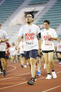 BIB: 5529, 7445
                            <button type="button" onclick="openModal(5977032)" class="btn btn-primary btn-sm float-right btn-popup" data-toggle="modal" data-target=".modal-high-quality">
                        <i class="fas fa-shopping-cart"></i> Add to Cart
                    </button>
                                            <button type="button" onclick="isThisMe(5977032, true)" class="btn btn-success btn-sm float-right btn-popup btn-isme hidden" data-toggle="tooltip" data-placement="bottom" title="นี่คือรูปของคุณใช่ไหม คลิกที่นี่เพื่อเอาเข้าอัลบั้ม">
                        <i class="fas fa-plus"></i> Add to album
                    </button>
                    <button type="button" onclick="isThisMe(5977032, false)" class="btn btn-warning btn-sm float-right btn-popup btn-isnotme hidden">
                        <i class="fas fa-ban"></i> Remove from album
                    </button>