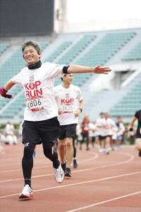 BIB: 2806, 3635
                            <button type="button" onclick="openModal(6000074)" class="btn btn-primary btn-sm float-right btn-popup" data-toggle="modal" data-target=".modal-high-quality">
                        <i class="fas fa-shopping-cart"></i> Add to Cart
                    </button>
                                            <button type="button" onclick="isThisMe(6000074, true)" class="btn btn-success btn-sm float-right btn-popup btn-isme hidden" data-toggle="tooltip" data-placement="bottom" title="นี่คือรูปของคุณใช่ไหม คลิกที่นี่เพื่อเอาเข้าอัลบั้ม">
                        <i class="fas fa-plus"></i> Add to album
                    </button>
                    <button type="button" onclick="isThisMe(6000074, false)" class="btn btn-warning btn-sm float-right btn-popup btn-isnotme hidden">
                        <i class="fas fa-ban"></i> Remove from album
                    </button>