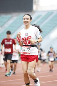 BIB: 4802
                            <button type="button" onclick="openModal(6000251)" class="btn btn-primary btn-sm float-right btn-popup" data-toggle="modal" data-target=".modal-high-quality">
                        <i class="fas fa-shopping-cart"></i> Add to Cart
                    </button>
                                            <button type="button" onclick="isThisMe(6000251, true)" class="btn btn-success btn-sm float-right btn-popup btn-isme hidden" data-toggle="tooltip" data-placement="bottom" title="นี่คือรูปของคุณใช่ไหม คลิกที่นี่เพื่อเอาเข้าอัลบั้ม">
                        <i class="fas fa-plus"></i> Add to album
                    </button>
                    <button type="button" onclick="isThisMe(6000251, false)" class="btn btn-warning btn-sm float-right btn-popup btn-isnotme hidden">
                        <i class="fas fa-ban"></i> Remove from album
                    </button>