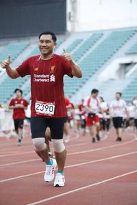 BIB: 2390
                            <button type="button" onclick="openModal(5996811)" class="btn btn-primary btn-sm float-right btn-popup" data-toggle="modal" data-target=".modal-high-quality">
                        <i class="fas fa-shopping-cart"></i> Add to Cart
                    </button>
                                            <button type="button" onclick="isThisMe(5996811, true)" class="btn btn-success btn-sm float-right btn-popup btn-isme hidden" data-toggle="tooltip" data-placement="bottom" title="นี่คือรูปของคุณใช่ไหม คลิกที่นี่เพื่อเอาเข้าอัลบั้ม">
                        <i class="fas fa-plus"></i> Add to album
                    </button>
                    <button type="button" onclick="isThisMe(5996811, false)" class="btn btn-warning btn-sm float-right btn-popup btn-isnotme hidden">
                        <i class="fas fa-ban"></i> Remove from album
                    </button>