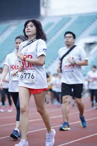 BIB: 2015, 6776
                            <button type="button" onclick="openModal(5995815)" class="btn btn-primary btn-sm float-right btn-popup" data-toggle="modal" data-target=".modal-high-quality">
                        <i class="fas fa-shopping-cart"></i> Add to Cart
                    </button>
                                            <button type="button" onclick="isThisMe(5995815, true)" class="btn btn-success btn-sm float-right btn-popup btn-isme hidden" data-toggle="tooltip" data-placement="bottom" title="นี่คือรูปของคุณใช่ไหม คลิกที่นี่เพื่อเอาเข้าอัลบั้ม">
                        <i class="fas fa-plus"></i> Add to album
                    </button>
                    <button type="button" onclick="isThisMe(5995815, false)" class="btn btn-warning btn-sm float-right btn-popup btn-isnotme hidden">
                        <i class="fas fa-ban"></i> Remove from album
                    </button>