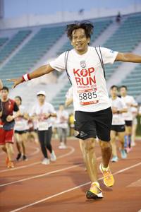 BIB: 2019, 5885
                            <button type="button" onclick="openModal(5978301)" class="btn btn-primary btn-sm float-right btn-popup" data-toggle="modal" data-target=".modal-high-quality">
                        <i class="fas fa-shopping-cart"></i> Add to Cart
                    </button>
                                            <button type="button" onclick="isThisMe(5978301, true)" class="btn btn-success btn-sm float-right btn-popup btn-isme hidden" data-toggle="tooltip" data-placement="bottom" title="นี่คือรูปของคุณใช่ไหม คลิกที่นี่เพื่อเอาเข้าอัลบั้ม">
                        <i class="fas fa-plus"></i> Add to album
                    </button>
                    <button type="button" onclick="isThisMe(5978301, false)" class="btn btn-warning btn-sm float-right btn-popup btn-isnotme hidden">
                        <i class="fas fa-ban"></i> Remove from album
                    </button>