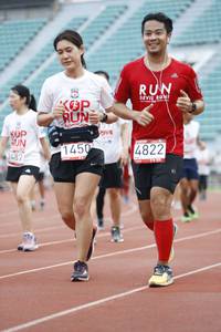 BIB: 3487, 4822, 1450
                            <button type="button" onclick="openModal(5999213)" class="btn btn-primary btn-sm float-right btn-popup" data-toggle="modal" data-target=".modal-high-quality">
                        <i class="fas fa-shopping-cart"></i> Add to Cart
                    </button>
                                            <button type="button" onclick="isThisMe(5999213, true)" class="btn btn-success btn-sm float-right btn-popup btn-isme hidden" data-toggle="tooltip" data-placement="bottom" title="นี่คือรูปของคุณใช่ไหม คลิกที่นี่เพื่อเอาเข้าอัลบั้ม">
                        <i class="fas fa-plus"></i> Add to album
                    </button>
                    <button type="button" onclick="isThisMe(5999213, false)" class="btn btn-warning btn-sm float-right btn-popup btn-isnotme hidden">
                        <i class="fas fa-ban"></i> Remove from album
                    </button>