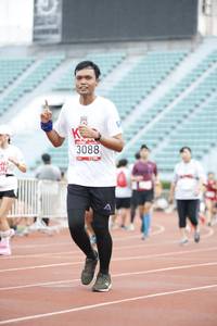 BIB: 3088
                            <button type="button" onclick="openModal(5998212)" class="btn btn-primary btn-sm float-right btn-popup" data-toggle="modal" data-target=".modal-high-quality">
                        <i class="fas fa-shopping-cart"></i> Add to Cart
                    </button>
                                            <button type="button" onclick="isThisMe(5998212, true)" class="btn btn-success btn-sm float-right btn-popup btn-isme hidden" data-toggle="tooltip" data-placement="bottom" title="นี่คือรูปของคุณใช่ไหม คลิกที่นี่เพื่อเอาเข้าอัลบั้ม">
                        <i class="fas fa-plus"></i> Add to album
                    </button>
                    <button type="button" onclick="isThisMe(5998212, false)" class="btn btn-warning btn-sm float-right btn-popup btn-isnotme hidden">
                        <i class="fas fa-ban"></i> Remove from album
                    </button>