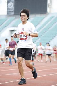 BIB: 3115
                            <button type="button" onclick="openModal(5998219)" class="btn btn-primary btn-sm float-right btn-popup" data-toggle="modal" data-target=".modal-high-quality">
                        <i class="fas fa-shopping-cart"></i> Add to Cart
                    </button>
                                            <button type="button" onclick="isThisMe(5998219, true)" class="btn btn-success btn-sm float-right btn-popup btn-isme hidden" data-toggle="tooltip" data-placement="bottom" title="นี่คือรูปของคุณใช่ไหม คลิกที่นี่เพื่อเอาเข้าอัลบั้ม">
                        <i class="fas fa-plus"></i> Add to album
                    </button>
                    <button type="button" onclick="isThisMe(5998219, false)" class="btn btn-warning btn-sm float-right btn-popup btn-isnotme hidden">
                        <i class="fas fa-ban"></i> Remove from album
                    </button>